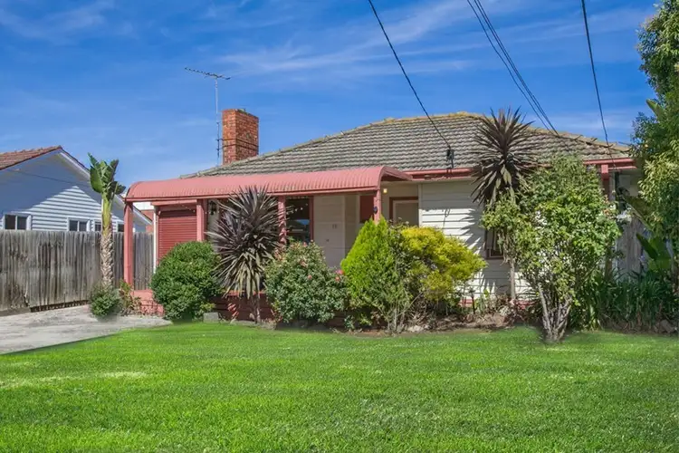 13 Clements Grove, Reservoir VIC 3073