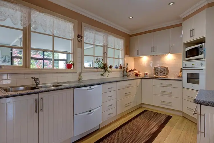 Second view of Homely house listing, 12 Amaroo Crescent, Wodonga VIC 3690