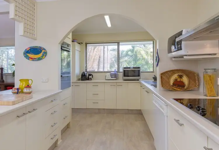 8 Colonsay Street, Middle Park QLD 4074