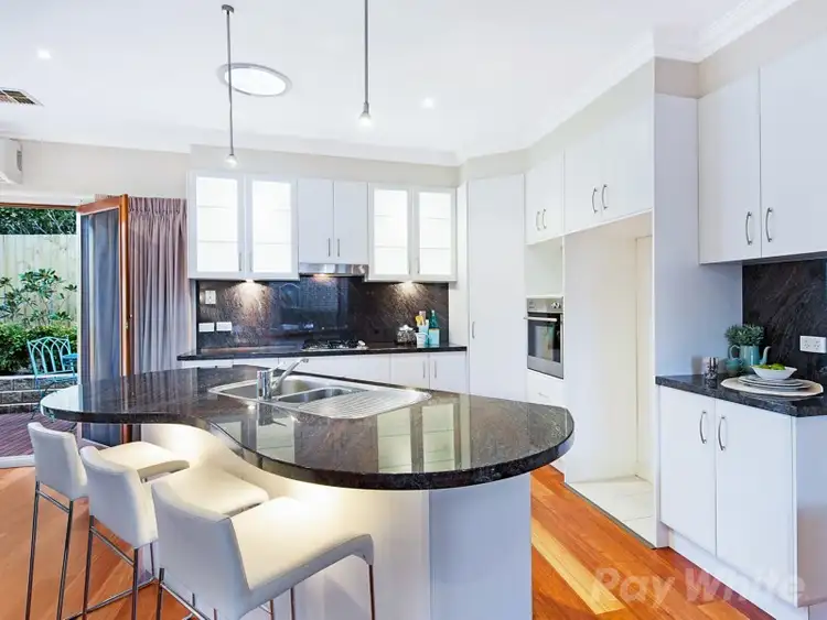Sixth view of Homely townhouse listing, 2/12 Huxtable Street, Mount Waverley VIC 3149