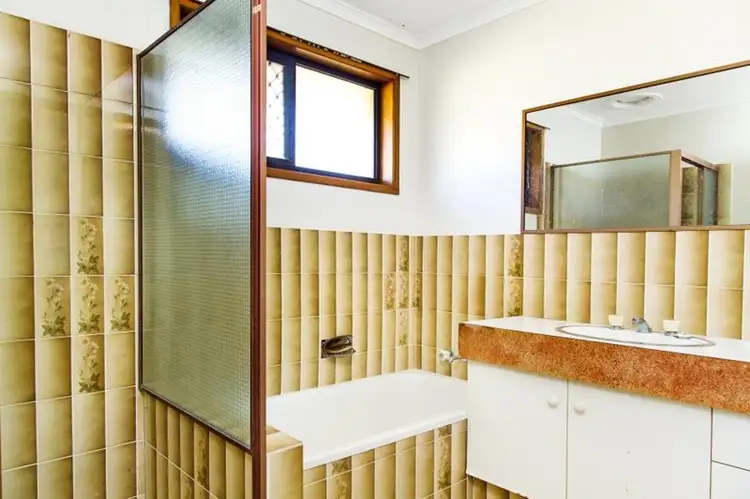 Sixth view of Homely house listing, 86 Hooker Boulevard, Mermaid Waters QLD 4218