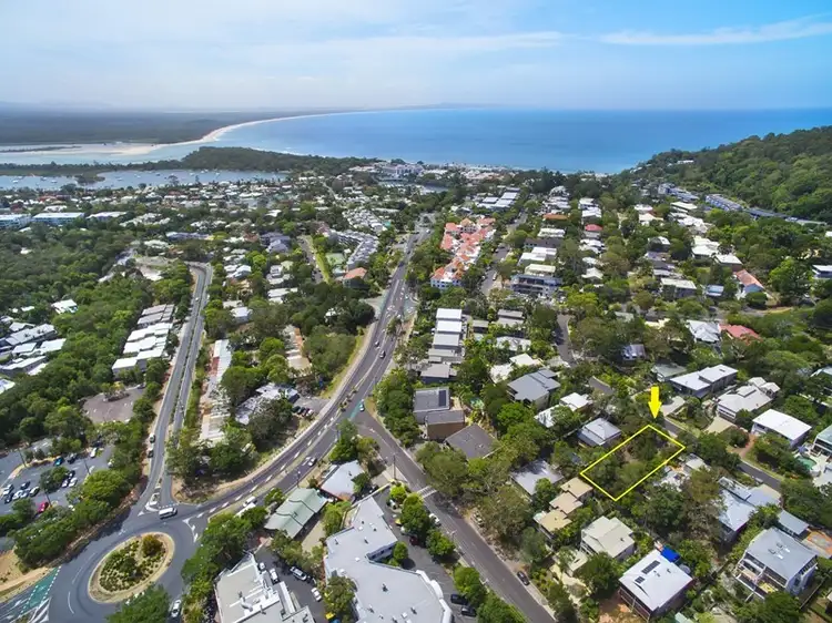 14 Nairana Rest, Noosa Heads QLD 4567