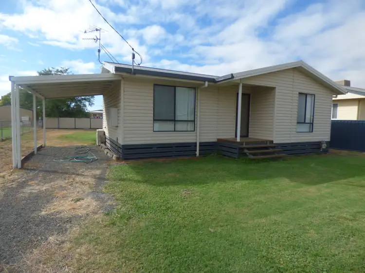 24 Luff Street, Roma QLD 4455