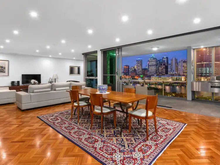 1109/161 Grey Street, South Brisbane QLD 4101