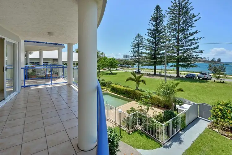 Unit 3 'Pisces' 27 Landsborough Parade, Golden Beach QLD 4551