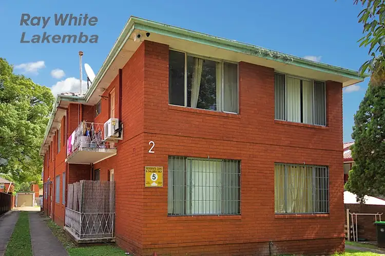 8/2 Third Avenue, Campsie NSW 2194