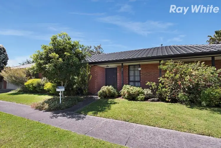 7 Burraneer Close, Ferntree Gully VIC 3156