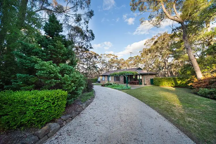 41 Jubilee Avenue, Blackheath NSW 2785