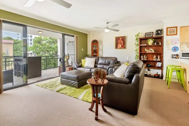 220/392 Marine Parade, Labrador QLD 4215