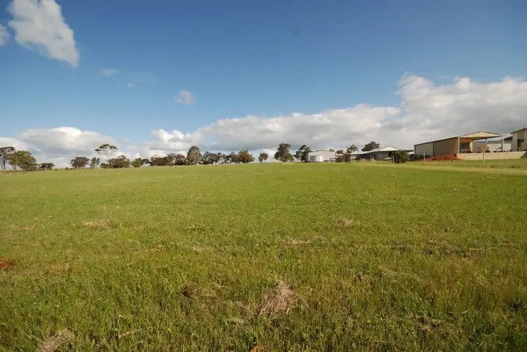 22 Curlew Way, Wickepin WA 6370