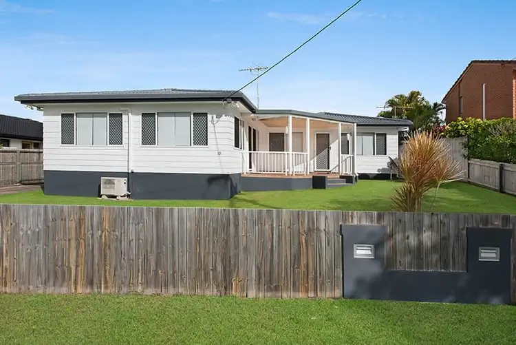 10 Wavell Avenue, Golden Beach QLD 4551