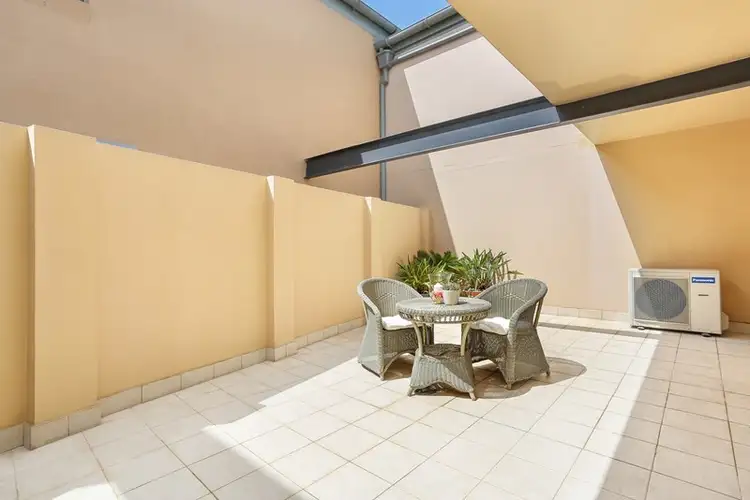 Third view of Homely apartment listing, 6/2 Daniel Street, Botany NSW 2019