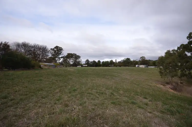 CA 3 Green Street, Elmhurst VIC 3469