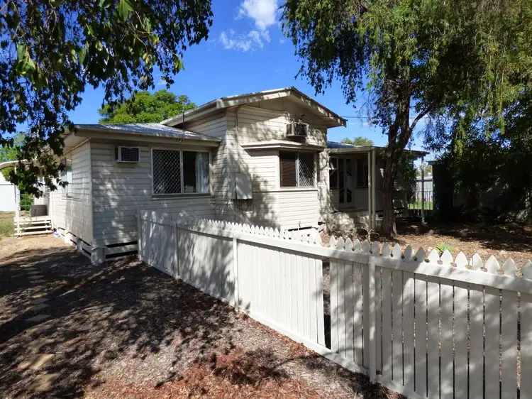 164 VICTORIA Street, St George QLD 4487