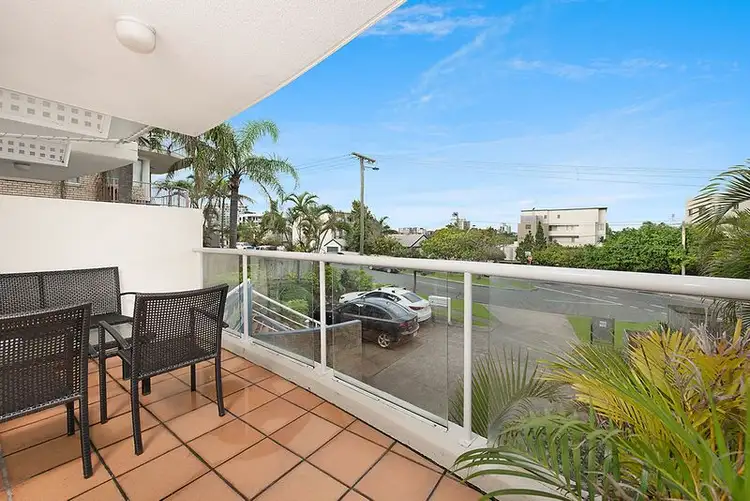 Unit 1 'Sanderling' 14 Mahia Terrace, Kings Beach QLD 4551