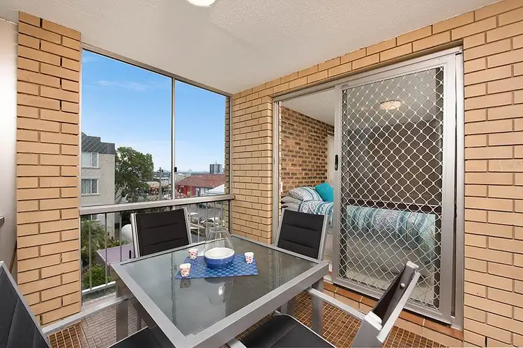Fifth view of Homely unit listing, Unit 2 'High Five' 16 Dingle Avenue, Caloundra QLD 4551