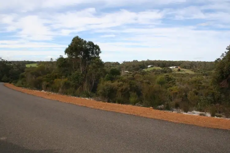 14 Woodwards Heights, Denmark WA 6333