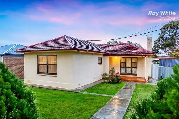 35 Clearview Crescent, Clearview SA 5085