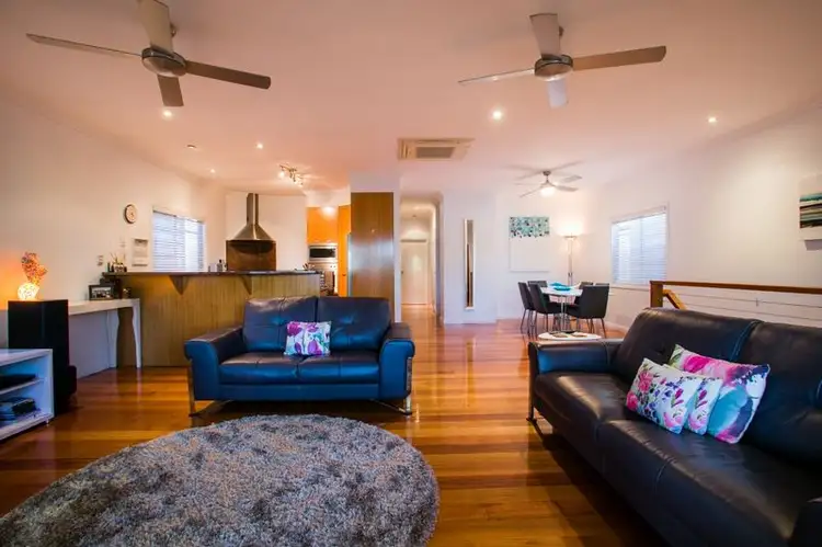 24 Dutton Street, Hawthorne QLD 4171