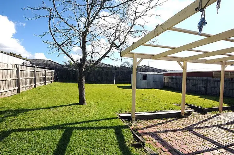 Fifth view of Homely house listing, 32 Elstar Drive, Carrum Downs VIC 3201