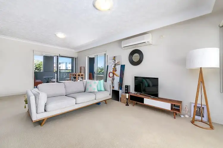 19 Thorn Street, Kangaroo Point QLD 4169