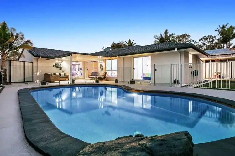 45 Kingaroy Avenue, Helensvale QLD 4212