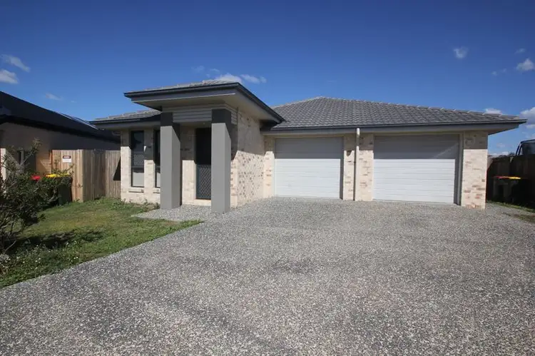 1 and 2/25 Lyndon Way, Bellmere QLD 4510