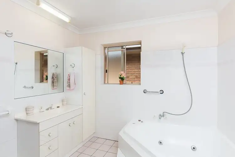 Seventh view of Homely apartment listing, 8/38 Kirkland Avenue, Coorparoo QLD 4151