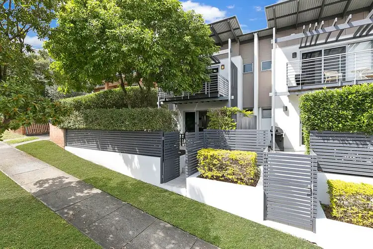 1/77 Douglas Street, Greenslopes QLD 4120