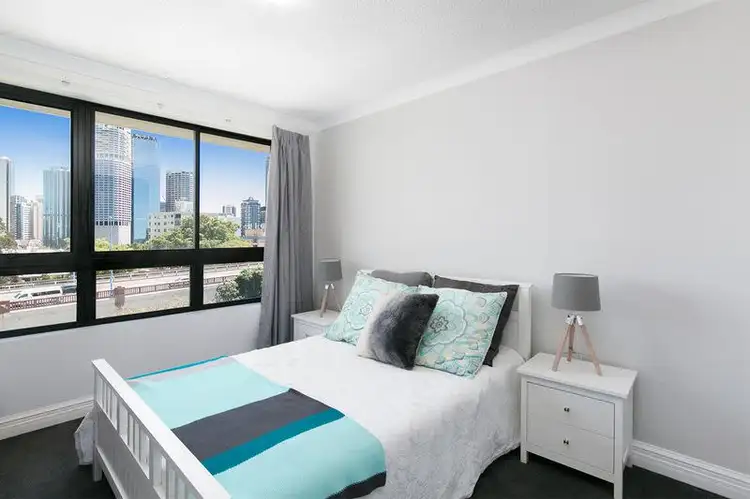 Sixth view of Homely unit listing, 30/1 Goodwin Street, Kangaroo Point QLD 4169
