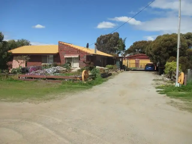 19 Aylmore Street, Gnowangerup WA 6335