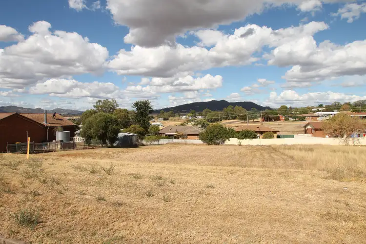 32 Breeza Street, Quirindi NSW 2343