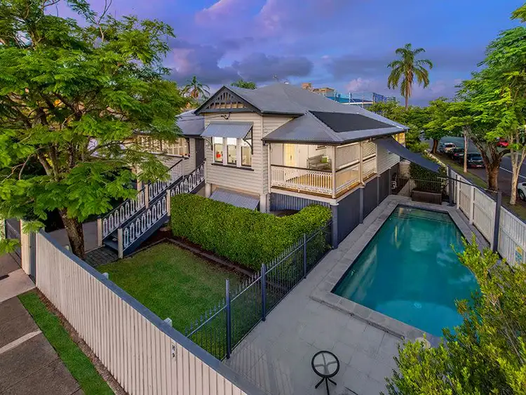 212 Moray Street