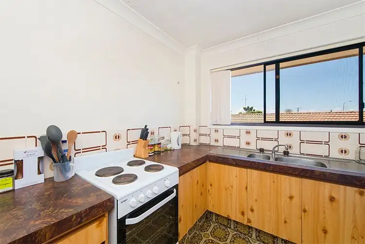 Fourth view of Homely unit listing, 5/4 Christina Court, Mermaid Waters QLD 4218