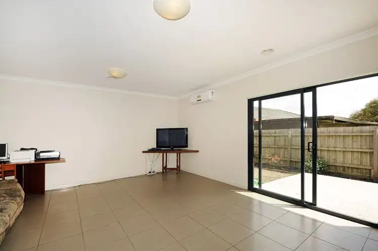 Fifth view of Homely house listing, 2/6 Fairfield Street, Cranbourne VIC 3977