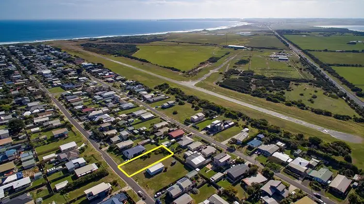 14 Tampa Road, Cape Woolamai VIC 3925