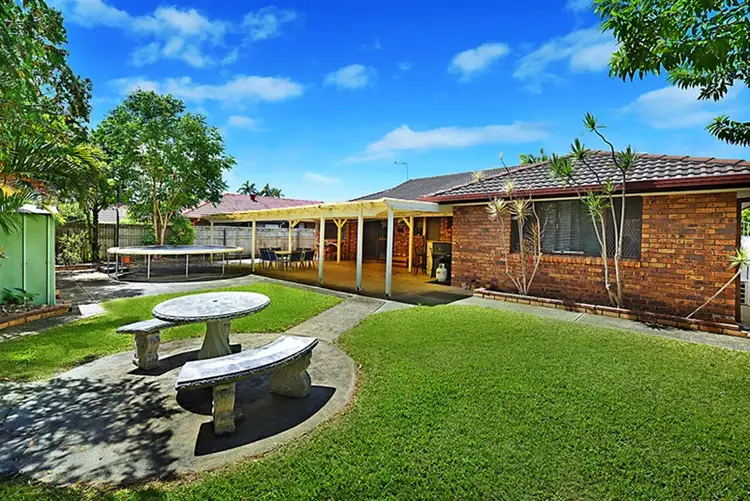 5 Coachwood Court, Burleigh Waters QLD 4220