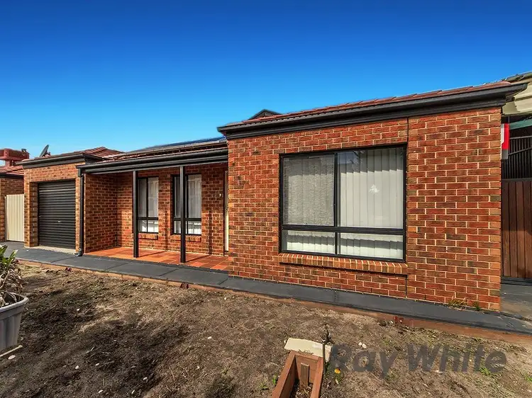 13 Marylou Court, Delahey VIC 3037