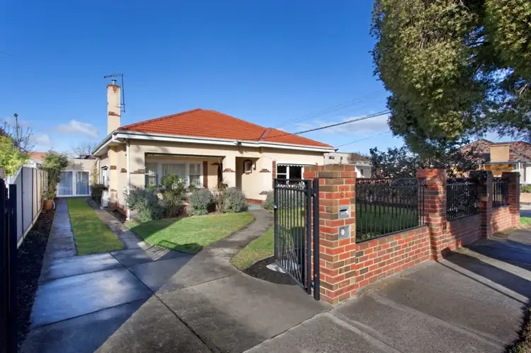67 Belsize Avenue, Carnegie VIC 3163