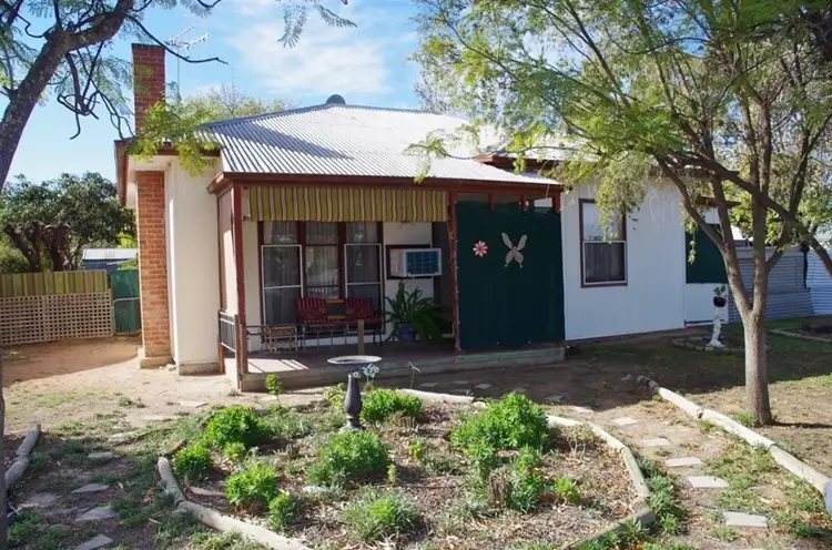 42 Sixteenth Street, Renmark SA 5341