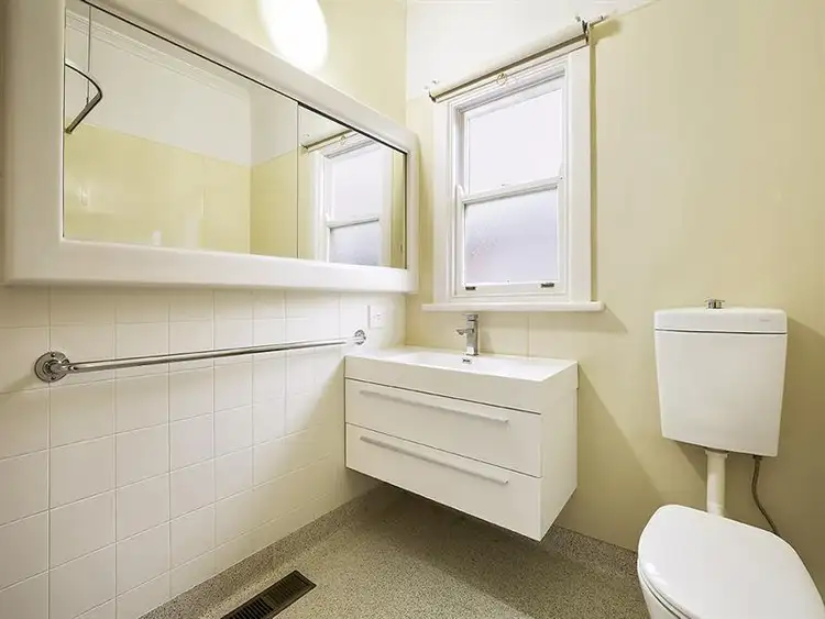 Sixth view of Homely house listing, 1 McKenzie Court, Oakleigh East VIC 3166