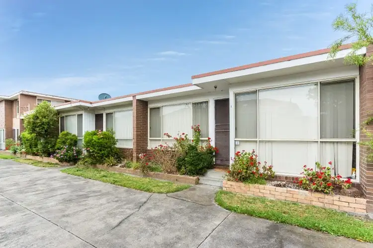 Fourth view of Homely house listing, 2 Ashmore Avenue, Mordialloc VIC 3195