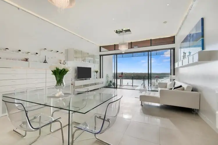 2403/1 Marina Promenade, Paradise Point QLD 4216