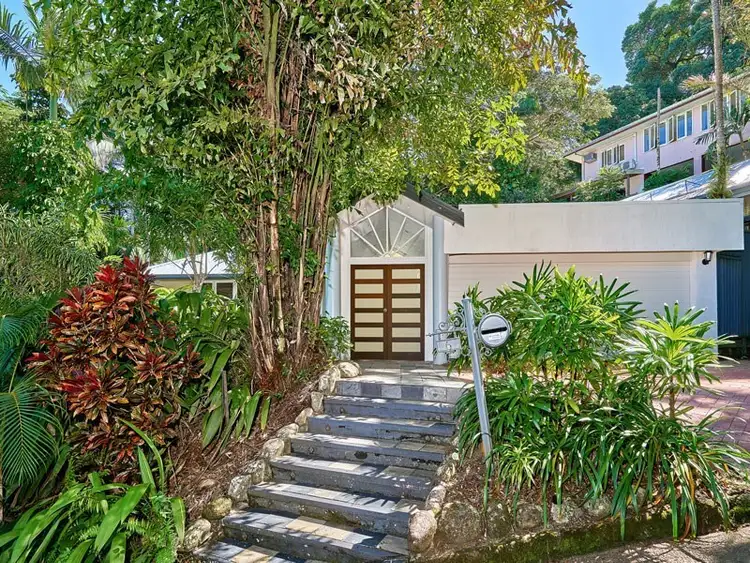 15 Woodlands Avenue, Edge Hill QLD 4870