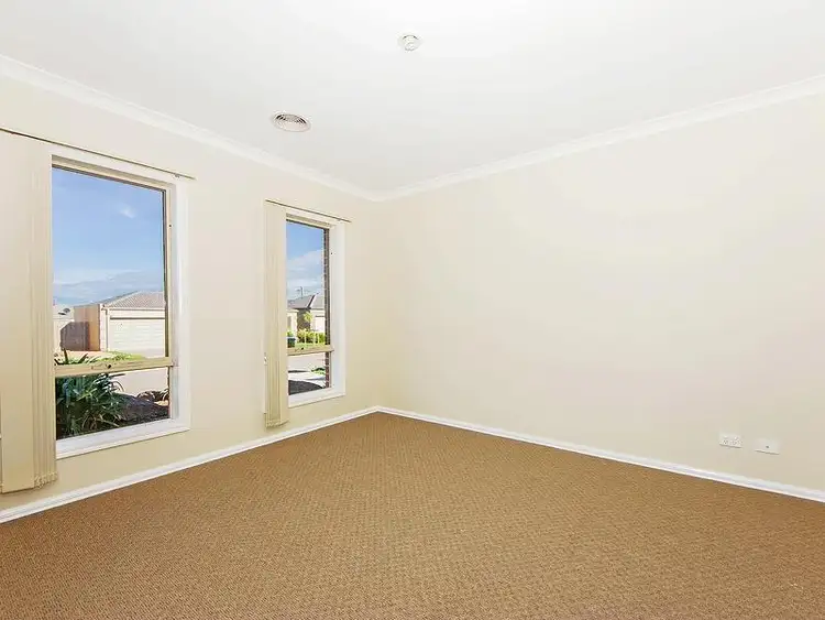 Seventh view of Homely house listing, 4 Gascoyne Way, Truganina VIC 3029