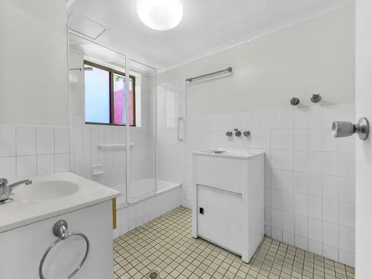 Seventh view of Homely unit listing, 2/91 Kitchener Street, Coorparoo QLD 4151