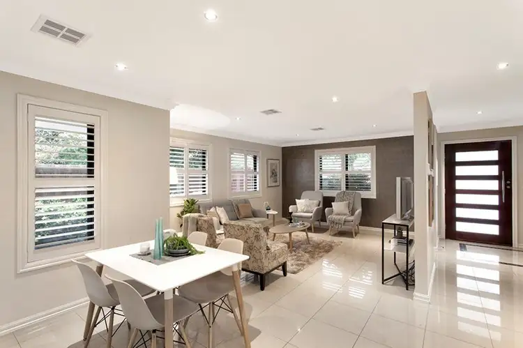 Main view of Homely townhouse listing, 2/1221 North Road (Positioned On Gadd St), Oakleigh VIC 3166