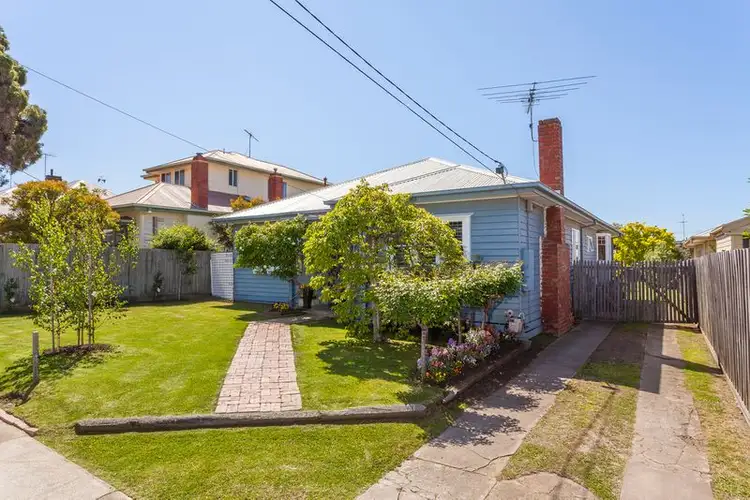 27 Belfast Street, Newtown VIC 3220