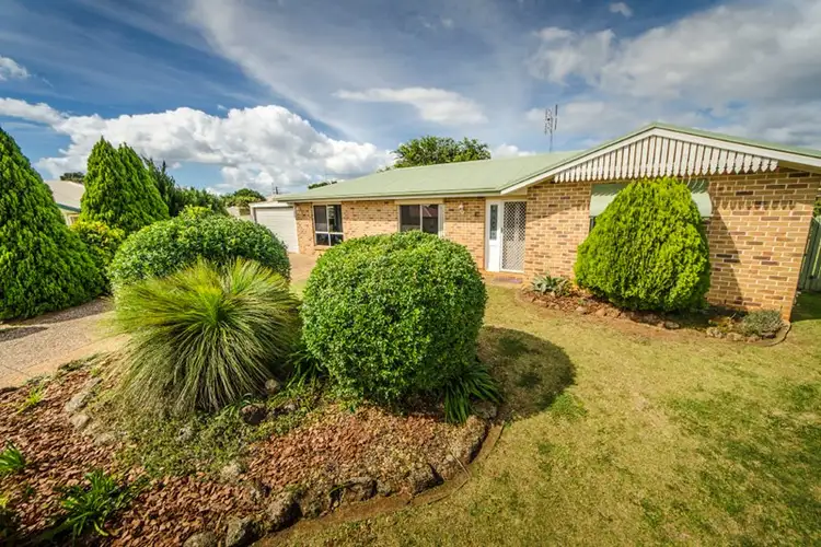 1 Dalrello Court, Glenvale QLD 4350