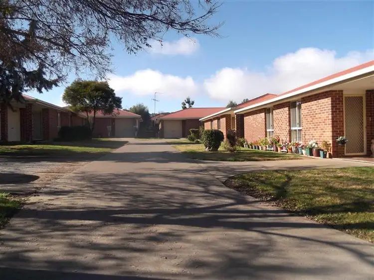 Main view of Homely unit listing, 2/51 Wellington Street, Cowra NSW 2794
